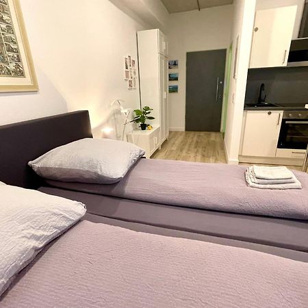 Neu Wunderschoenenes Weisses Apartament Am Schloessle Zentrum Goldstadt Pforzheim Exterior foto