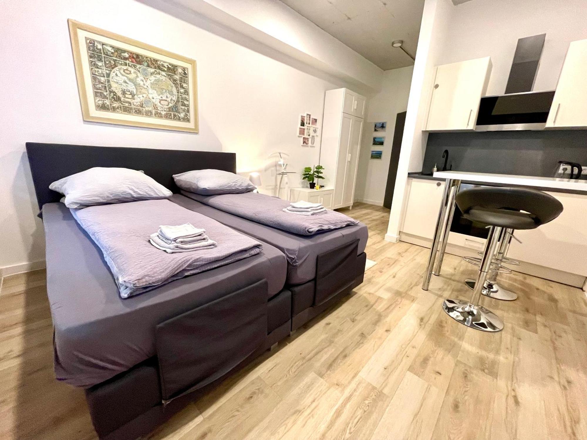 Neu Wunderschoenenes Weisses Apartament Am Schloessle Zentrum Goldstadt Pforzheim Exterior foto