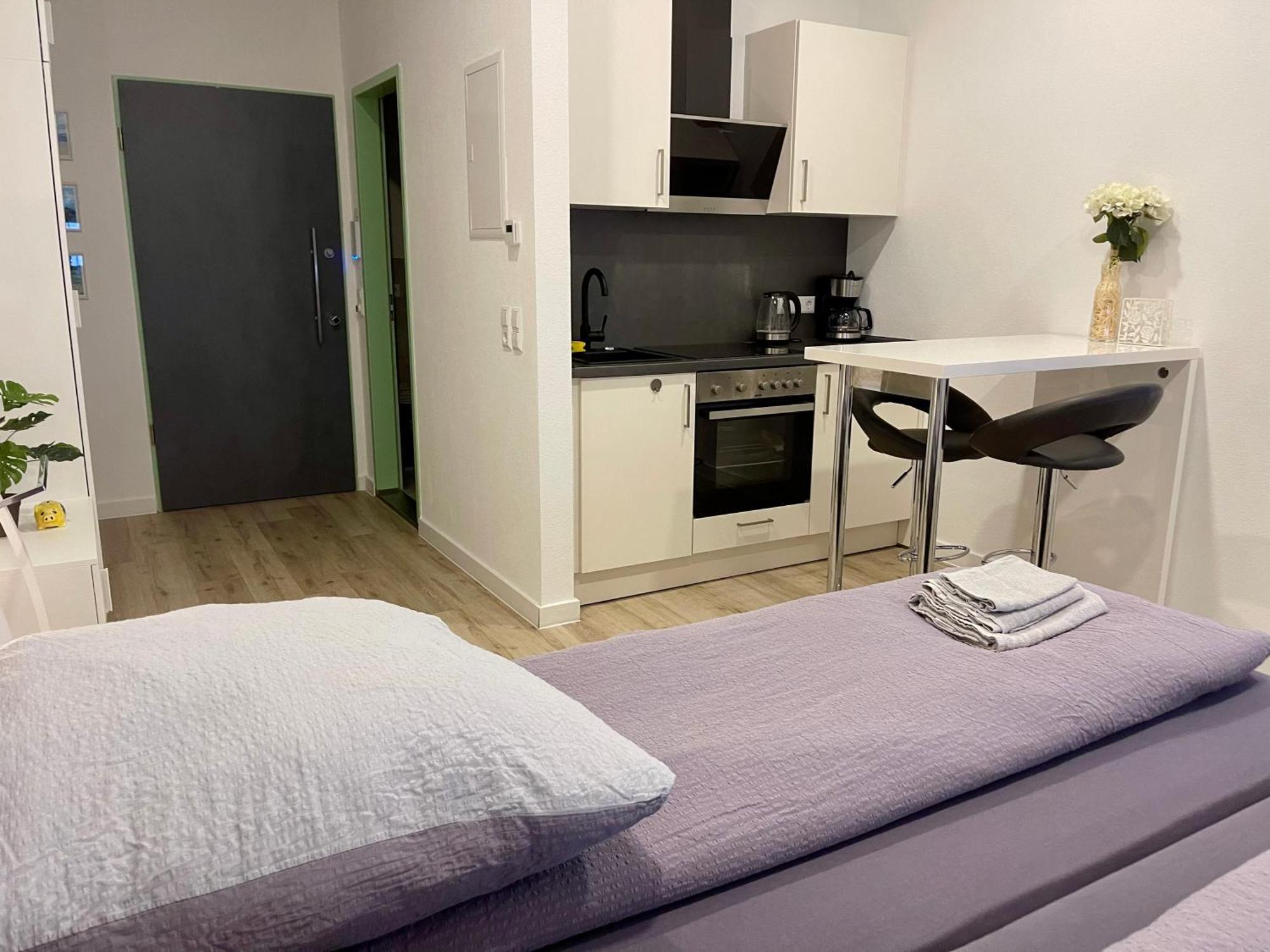 Neu Wunderschoenenes Weisses Apartament Am Schloessle Zentrum Goldstadt Pforzheim Exterior foto
