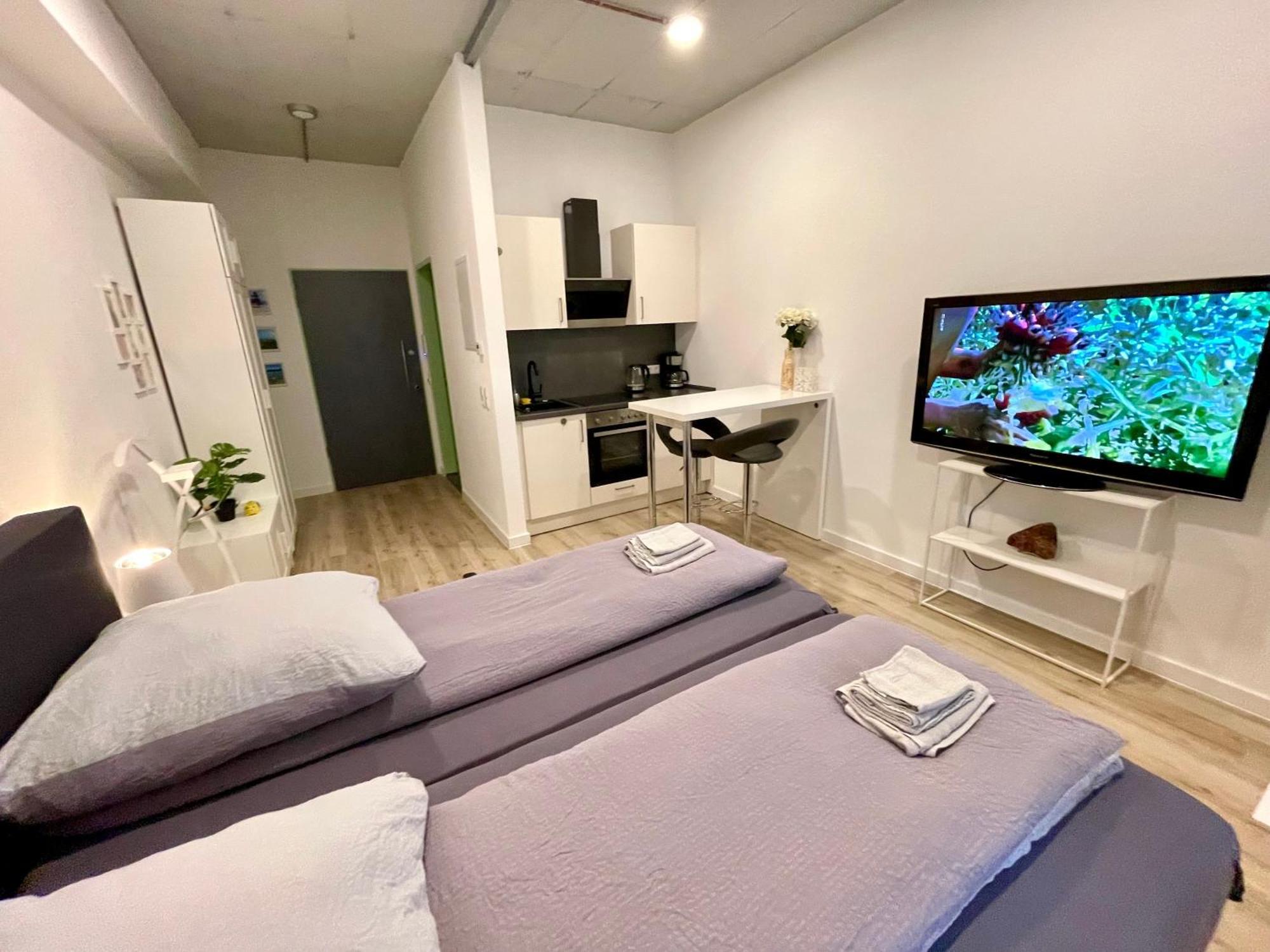 Neu Wunderschoenenes Weisses Apartament Am Schloessle Zentrum Goldstadt Pforzheim Exterior foto