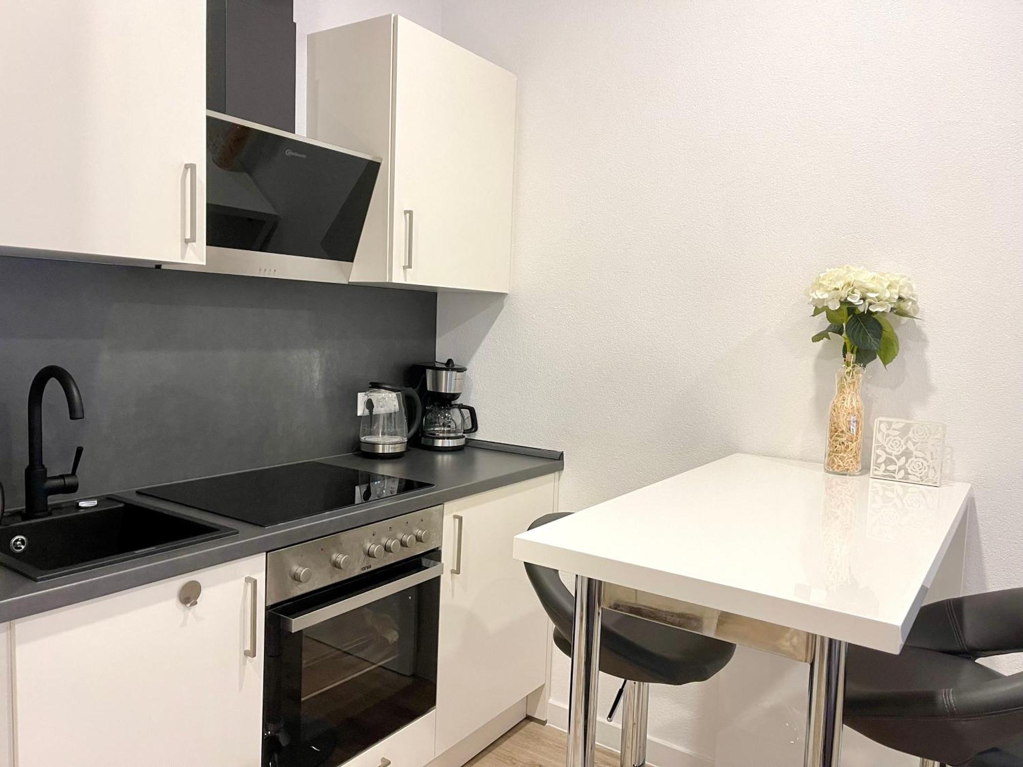 Neu Wunderschoenenes Weisses Apartament Am Schloessle Zentrum Goldstadt Pforzheim Exterior foto